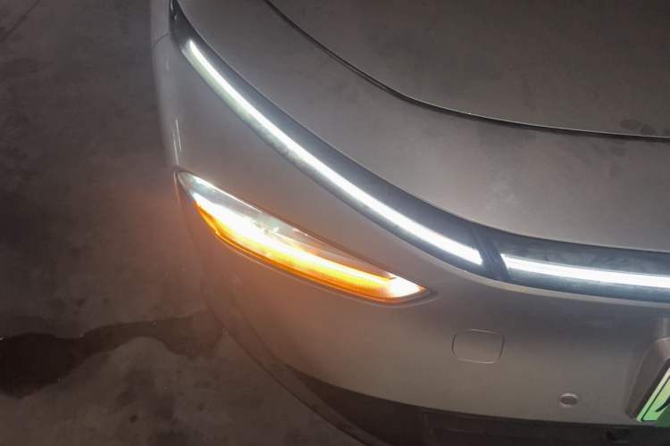 Used XPeng P7+ 2024 Long-Range Max Right Front Headlight