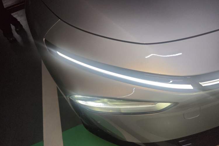 Used XPeng P7+ 2024 Long-Range Max Right Front Headlight