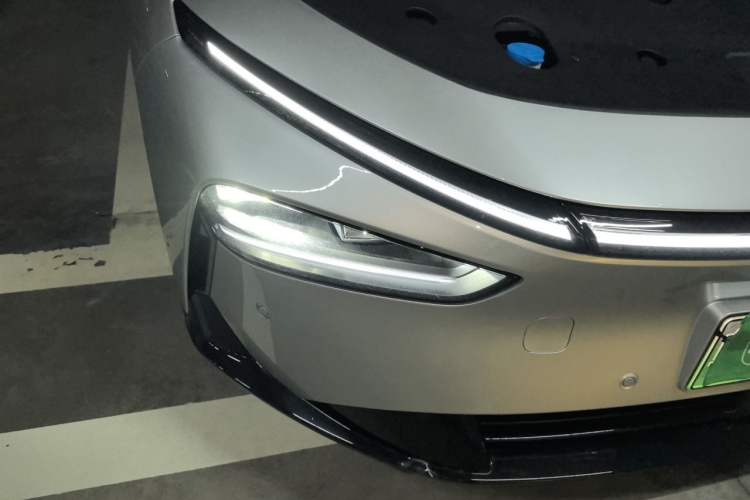 Used XPeng P7+ 2024 Long-Range Max Right Front Headlight