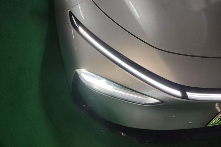 Used XPeng P7+ 2024 Long-Range Max Right Front Headlight