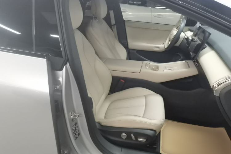 Used XPeng P7+ 2024 Long-Range Max Right Front Seat