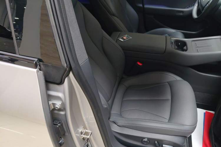 Used XPeng P7+ 2024 Long-Range Max Right Front Seat