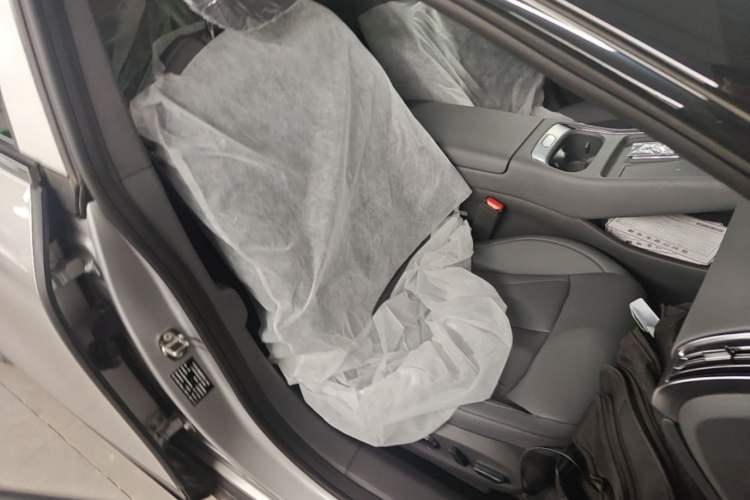 Used XPeng P7+ 2024 Ultra-Long Range Max Right Front Seat