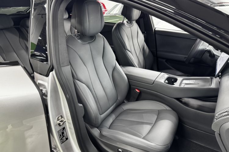Used XPeng P7+ 2024 Long-Range Max Right Front Seat