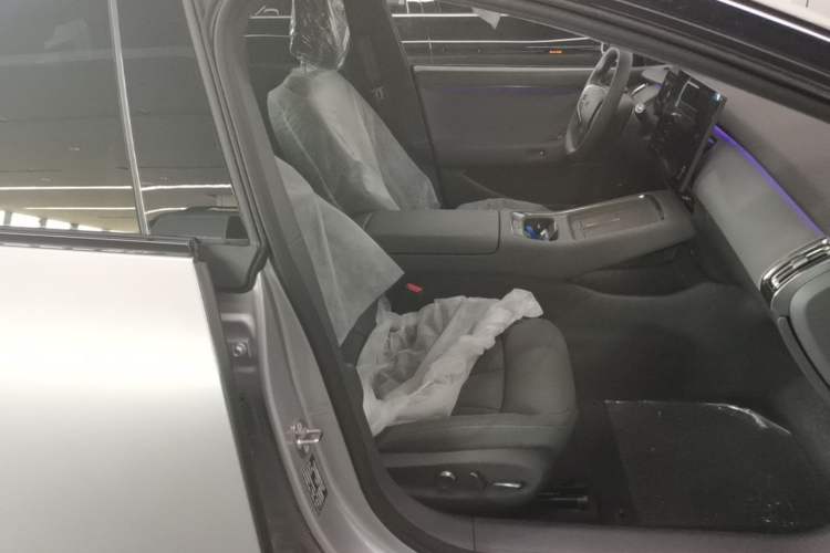 Used XPeng P7+ 2024 Ultra-Long Range Max Right Front Seat