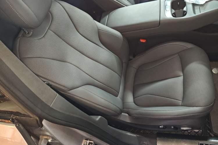 Used XPeng P7+ 2024 Long-Range Max Right Front Seat