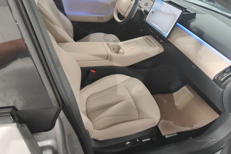 Used XPeng P7+ 2024 Long-Range Max Right Front Seat