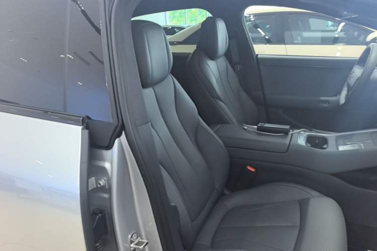 Used XPeng P7+ 2024 Long-Range Max Right Front Seat