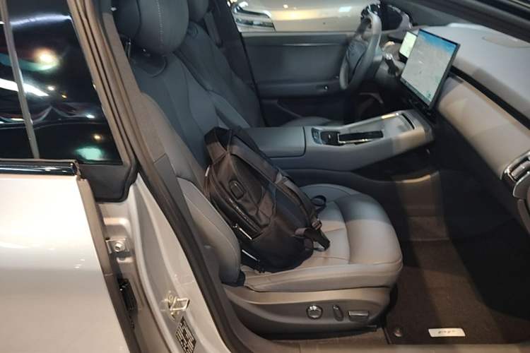 Used XPeng P7+ 2024 Long-Range Max Right Front Seat