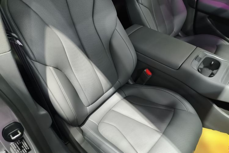 Used XPeng P7+ 2024 Long-Range Max Right Front Seat