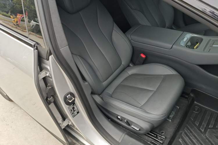 Used XPeng P7+ 2024 Long-Range Max Right Front Seat