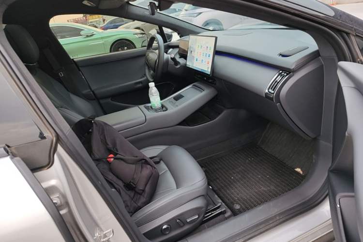Used XPeng P7+ 2024 Long-Range Max Right Front Seat