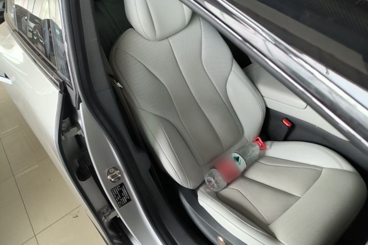 Used XPeng P7+ 2024 Long-Range Max Right Front Seat