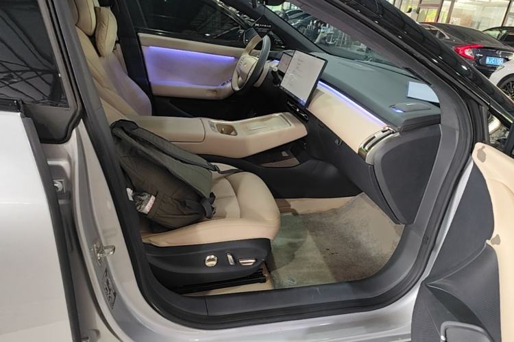 Used XPeng P7+ 2024 Long-Range Max Right Front Seat