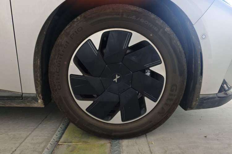 Used XPeng P7+ 2024 Long-Range Max Right Front Wheel Hub