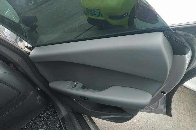 Used XPeng P7+ 2024 Long-Range Max Right Rear Door Interior
