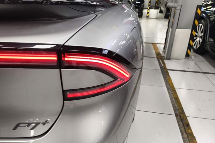 Used XPeng P7+ 2024 Ultra-Long Range Max Right Rear Taillight