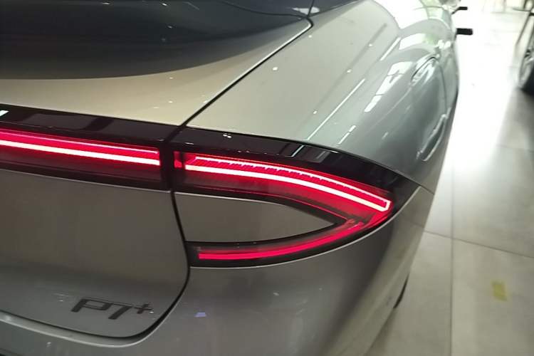 Used XPeng P7+ 2024 Ultra-Long Range Max Right Rear Taillight