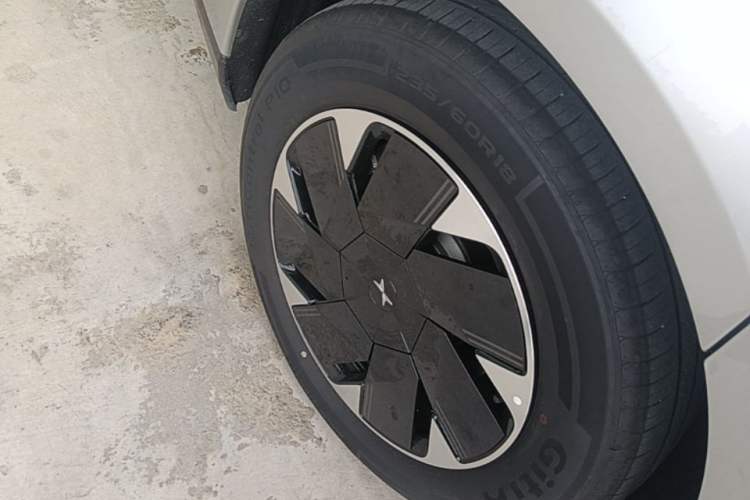 Used XPeng P7+ 2024 Long-Range Max Right Rear Wheel Hub