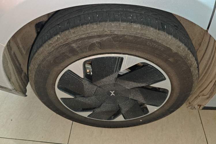 Used XPeng P7+ 2024 Long-Range Max Right Rear Wheel Hub