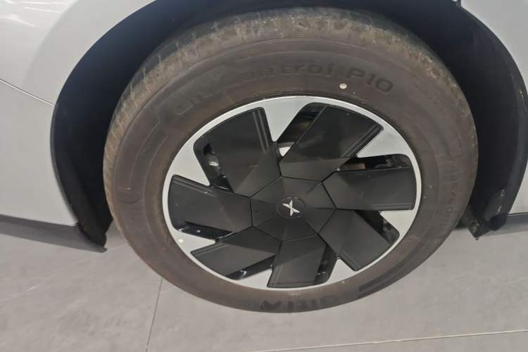 Used XPeng P7+ 2024 Ultra-Long Range Max Right Rear Wheel Hub