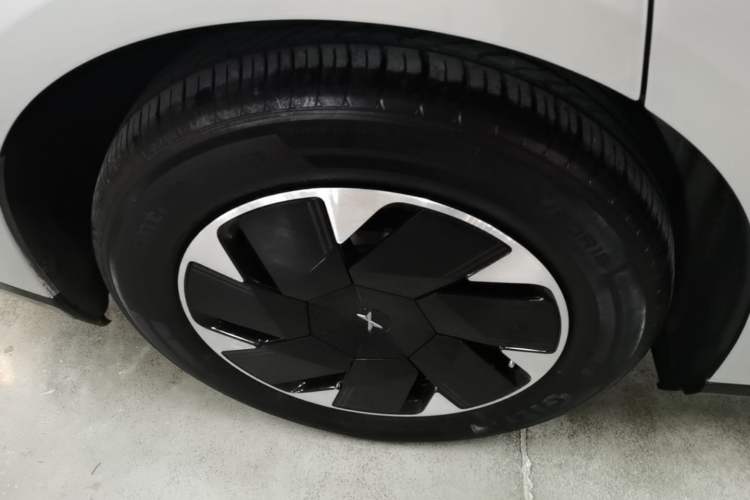 Used XPeng P7+ 2024 Long-Range Max Right Rear Wheel Hub