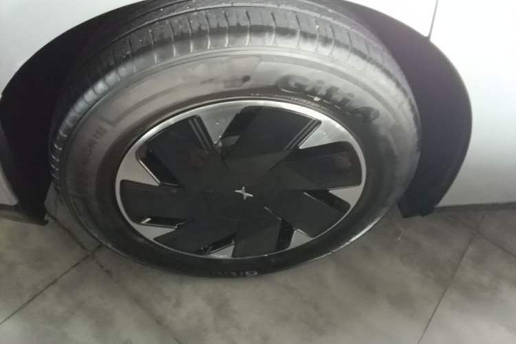 Used XPeng P7+ 2024 Long-Range Max Right Rear Wheel Hub
