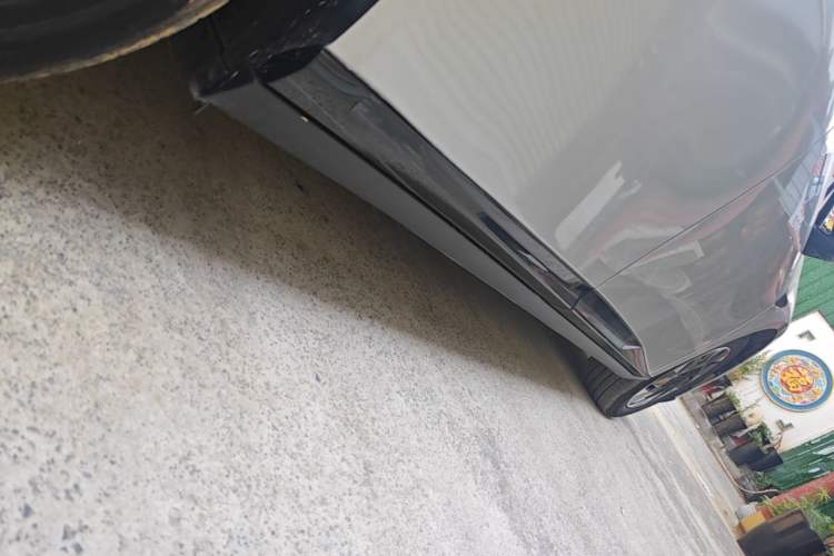 Used XPeng P7+ 2024 Ultra-Long Range Max Right Side Sill