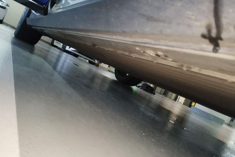 Used XPeng P7+ 2024 Long-Range Max Right Side Sill
