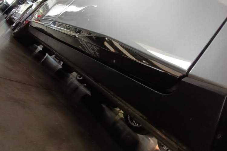 Used XPeng P7+ 2024 Long-Range Max Right Side Sill