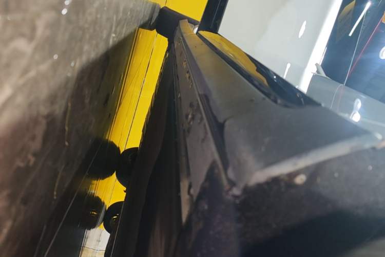 Used XPeng P7+ 2024 Long-Range Max Right Side Sill
