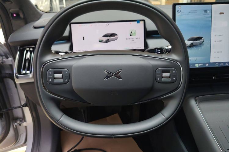 Used XPeng P7+ 2024 Long-Range Max Steering Wheel