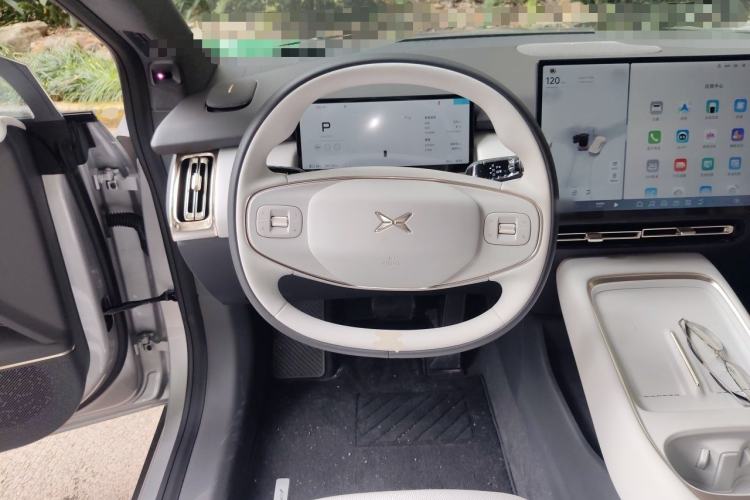 Used XPeng P7+ 2024 Long-Range Max Steering Wheel