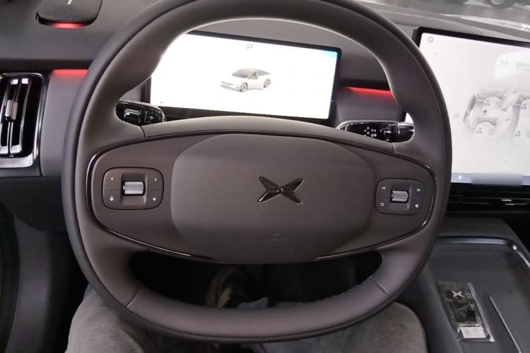 Used XPeng P7+ 2024 Ultra-Long Range Max Steering Wheel