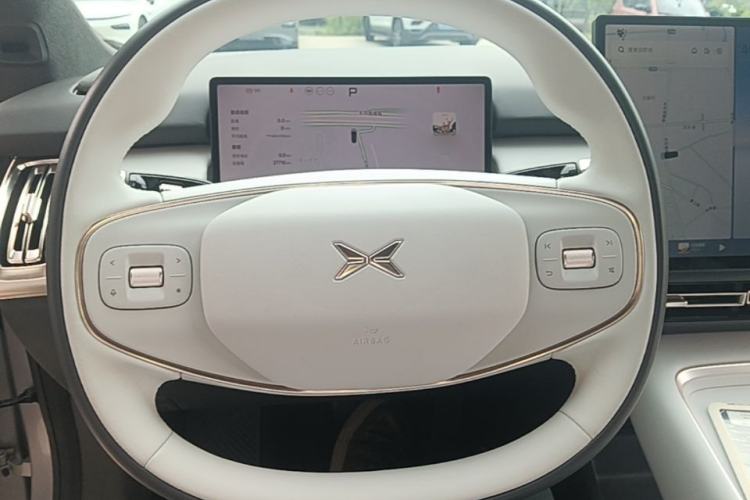 Used XPeng P7+ 2024 Long-Range Max Steering Wheel