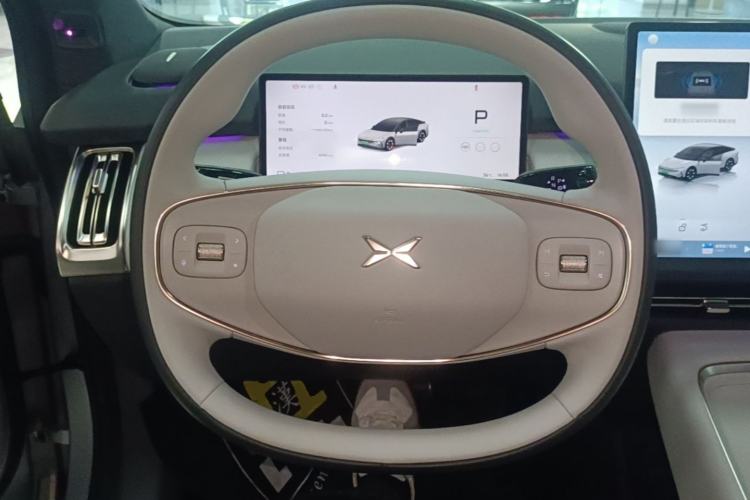 Used XPeng P7+ 2024 Long-Range Max Steering Wheel
