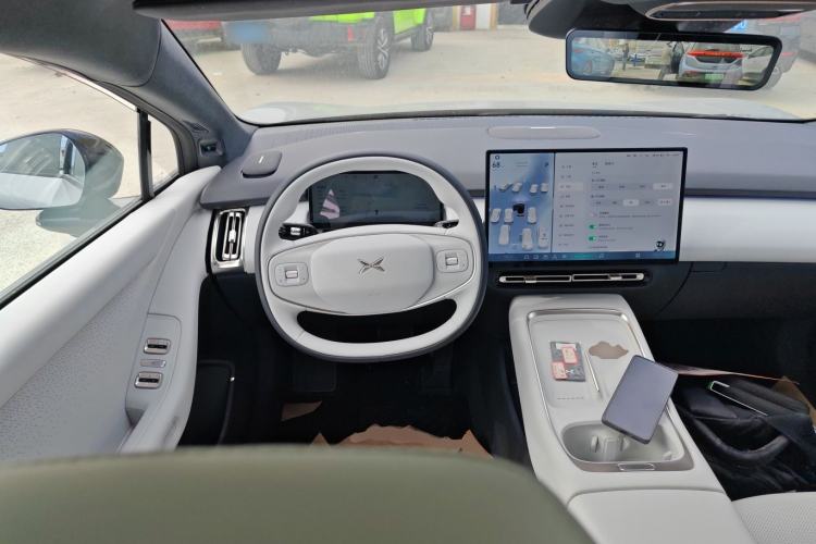 Used XPeng P7+ 2024 Long-Range Max Steering Wheel