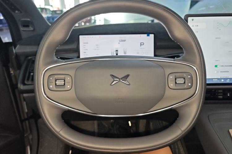 Used XPeng P7+ 2024 Long-Range Max Steering Wheel