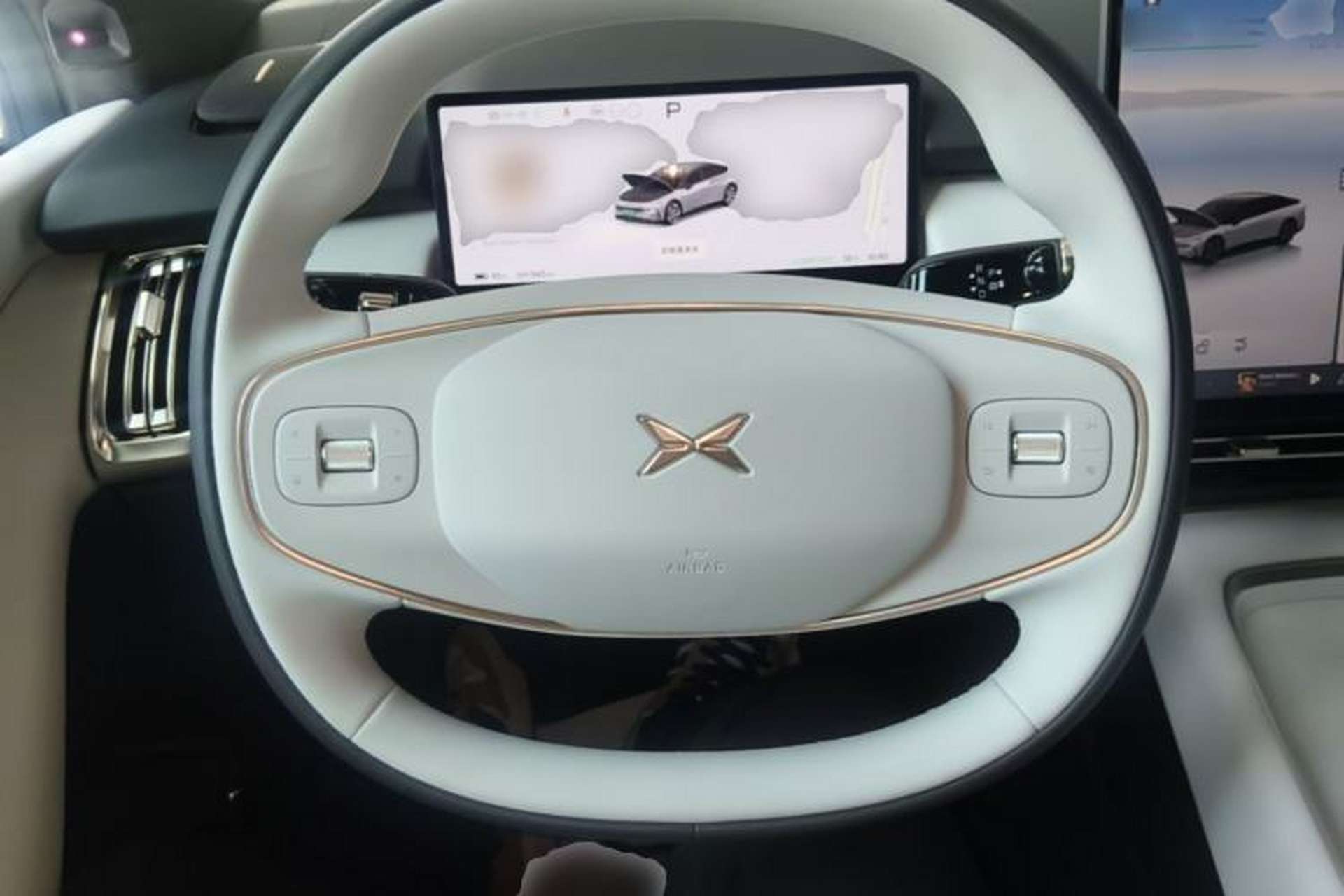 Used XPeng P7+ 2024 Long-Range Max Steering Wheel
