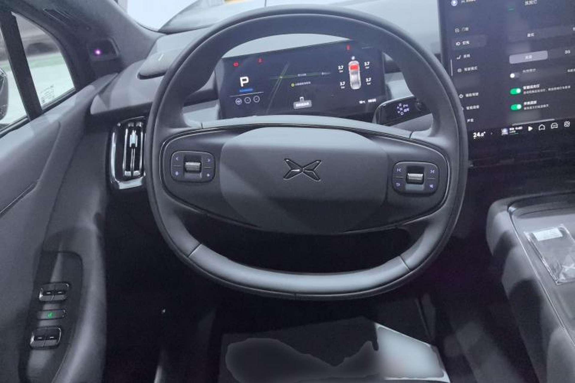 Used XPeng P7+ 2024 Long-Range Max Steering Wheel