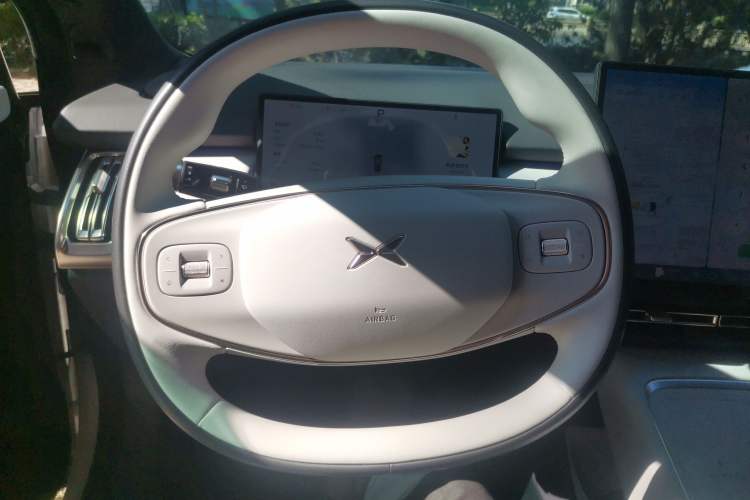 Used XPeng P7+ 2024 Long-Range Max Steering Wheel