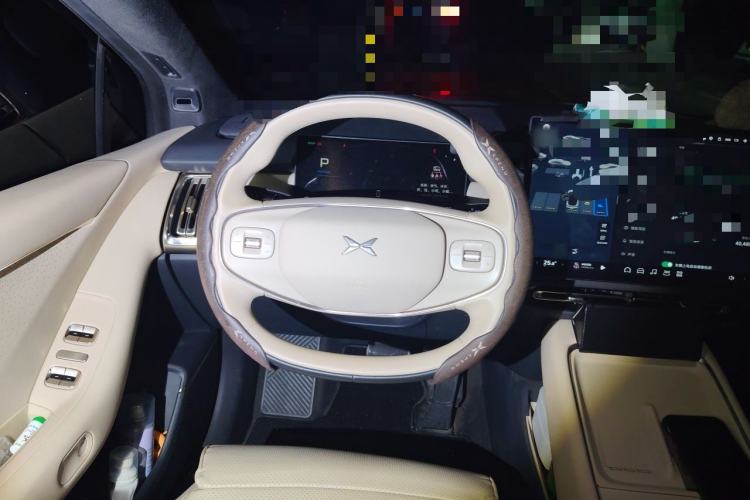 Used XPeng P7+ 2024 Ultra-Long Range Max Steering Wheel