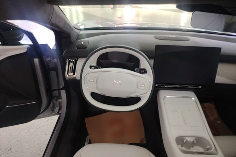Used XPeng P7+ 2024 Long-Range Max Steering Wheel