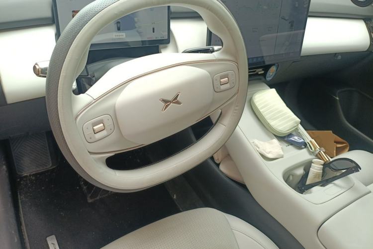 Used XPeng P7+ 2024 Long-Range Max Steering Wheel