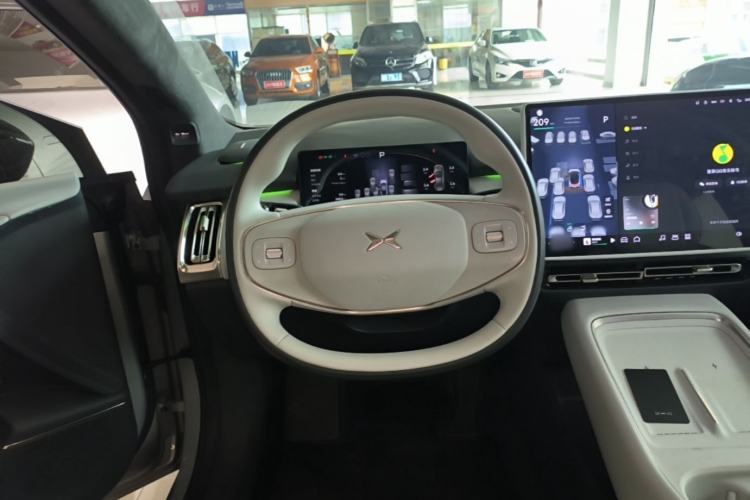 Used XPeng P7+ 2024 Long-Range Max Steering Wheel
