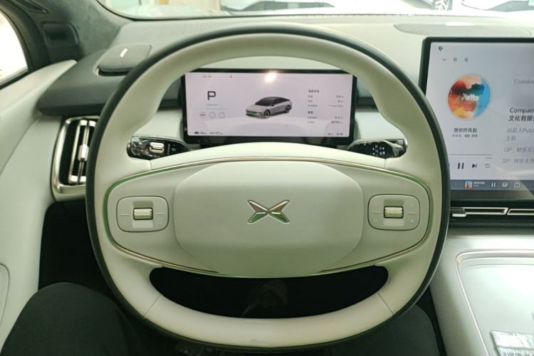 Used XPeng P7+ 2024 Long-Range Max Steering Wheel