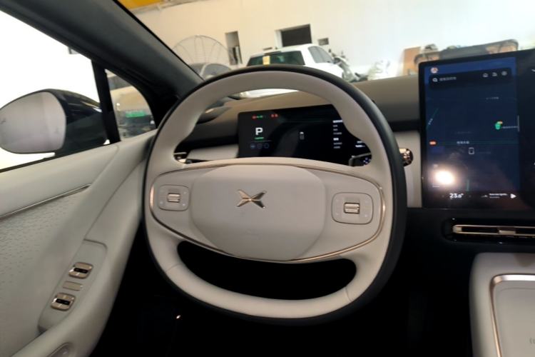 Used XPeng P7+ 2024 Long-Range Max Steering Wheel