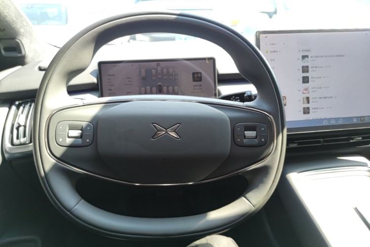 Used XPeng P7+ 2024 Ultra-Long Range Max Steering Wheel