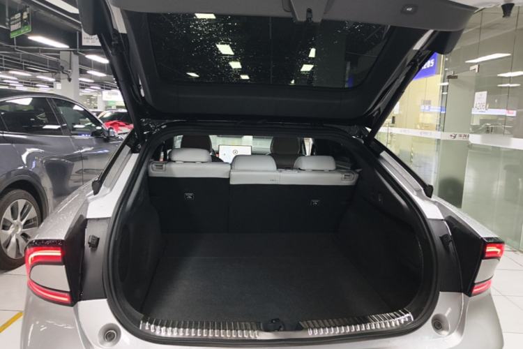 Used XPeng P7+ 2024 Ultra-Long Range Max Trunk