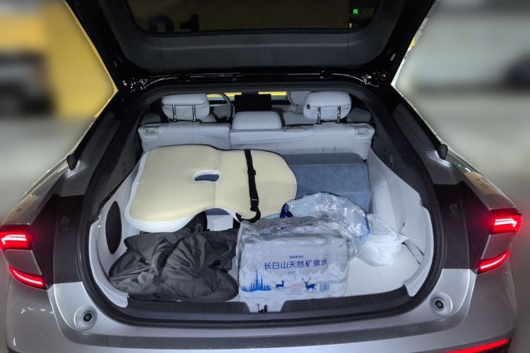 Used XPeng P7+ 2024 Long-Range Max Trunk